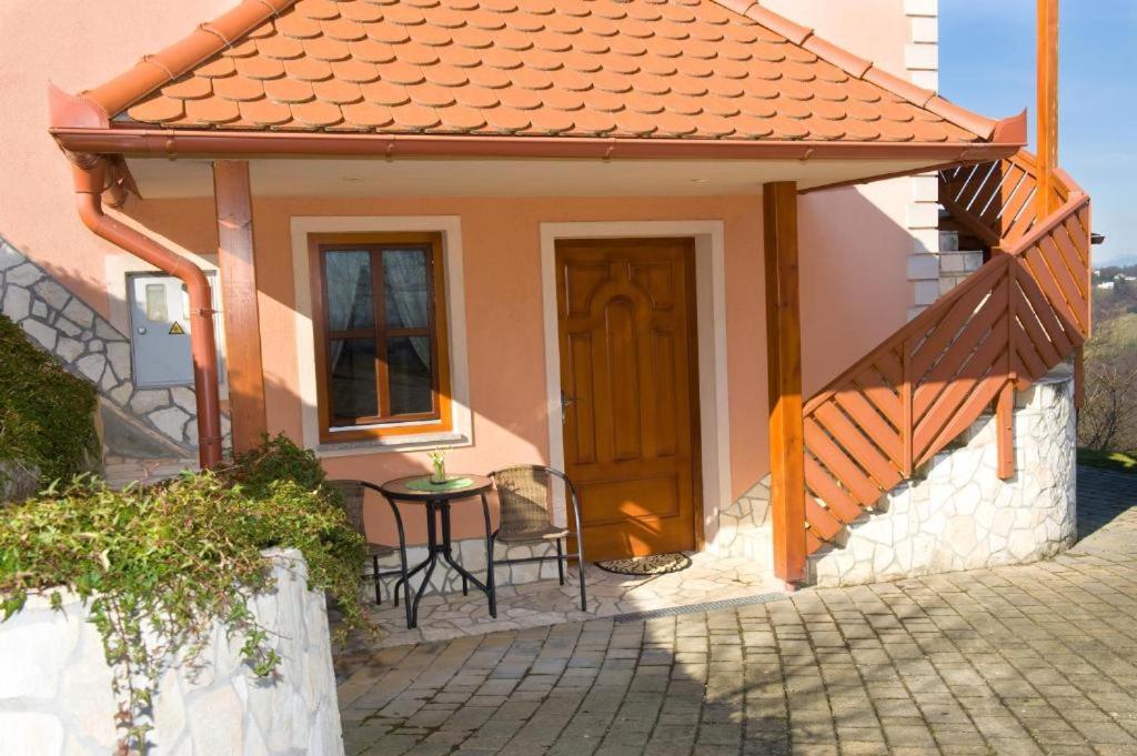 Planinca -Hisa Z Razgledom Apartment Smarje pri Jelsah Екстериор снимка
